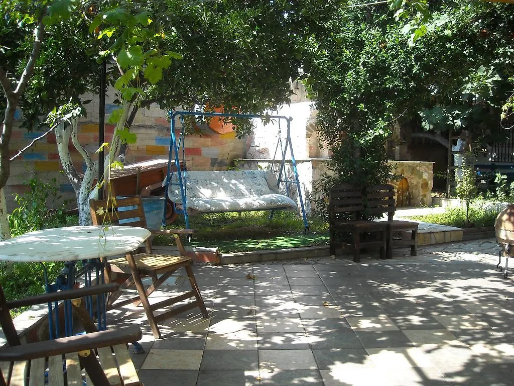 Studios Oasis Apartment Neos Marmaras Greece