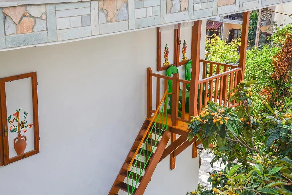Studios Oasis Apartment Neos Marmaras Greece
