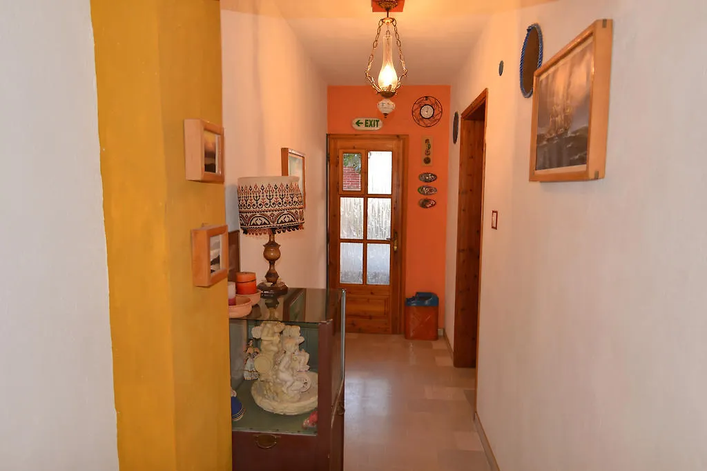 Studios Oasis Apartment Neos Marmaras Greece