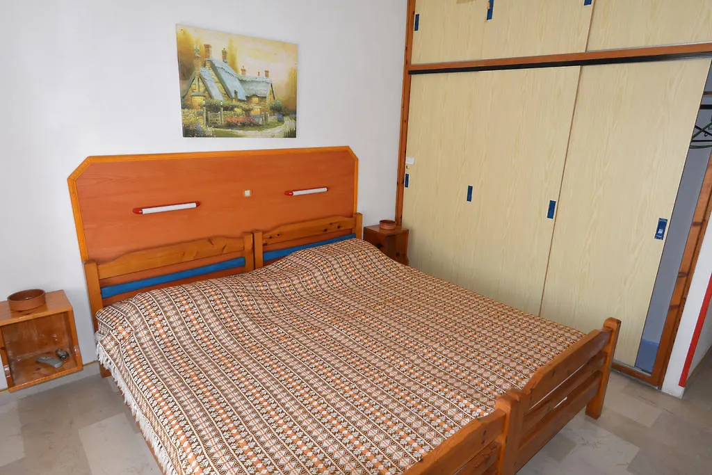 Studios Oasis Apartment Neos Marmaras