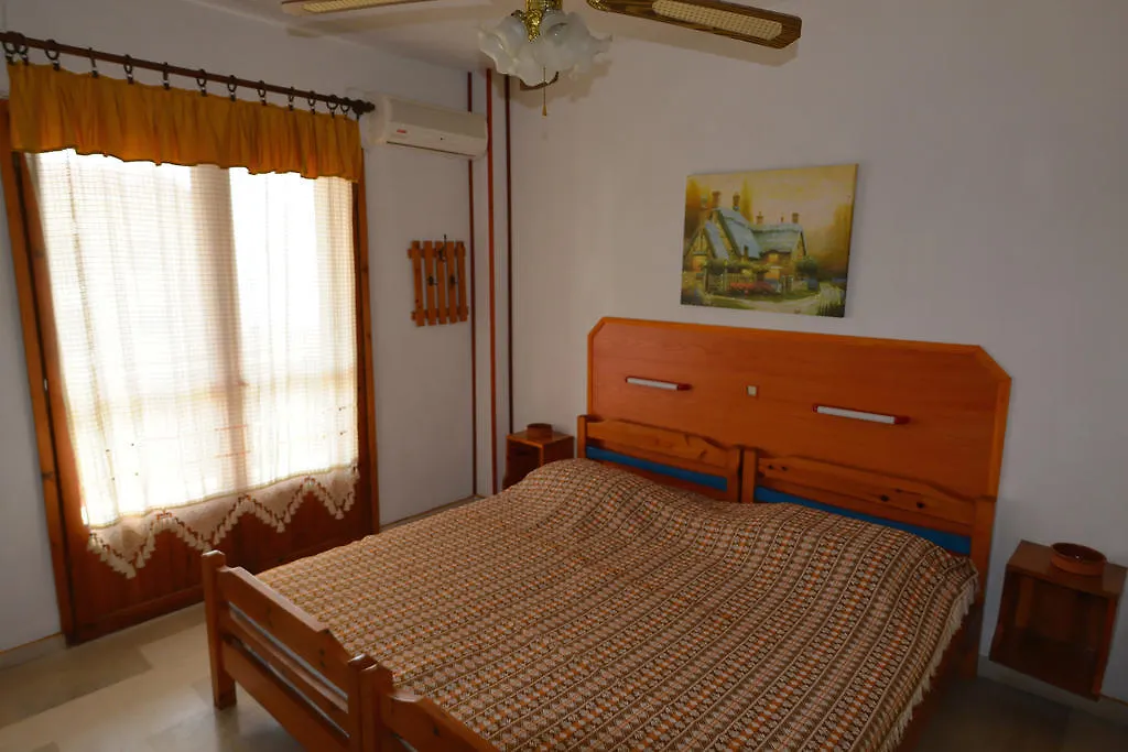 Studios Oasis Apartment Neos Marmaras