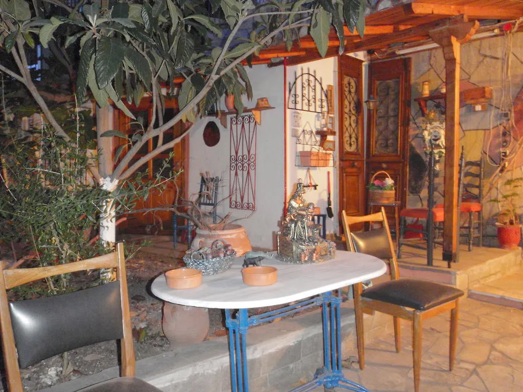 Studios Oasis Apartment Neos Marmaras