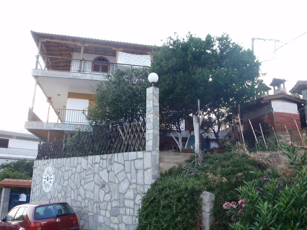 Studios Oasis Apartment Neos Marmaras