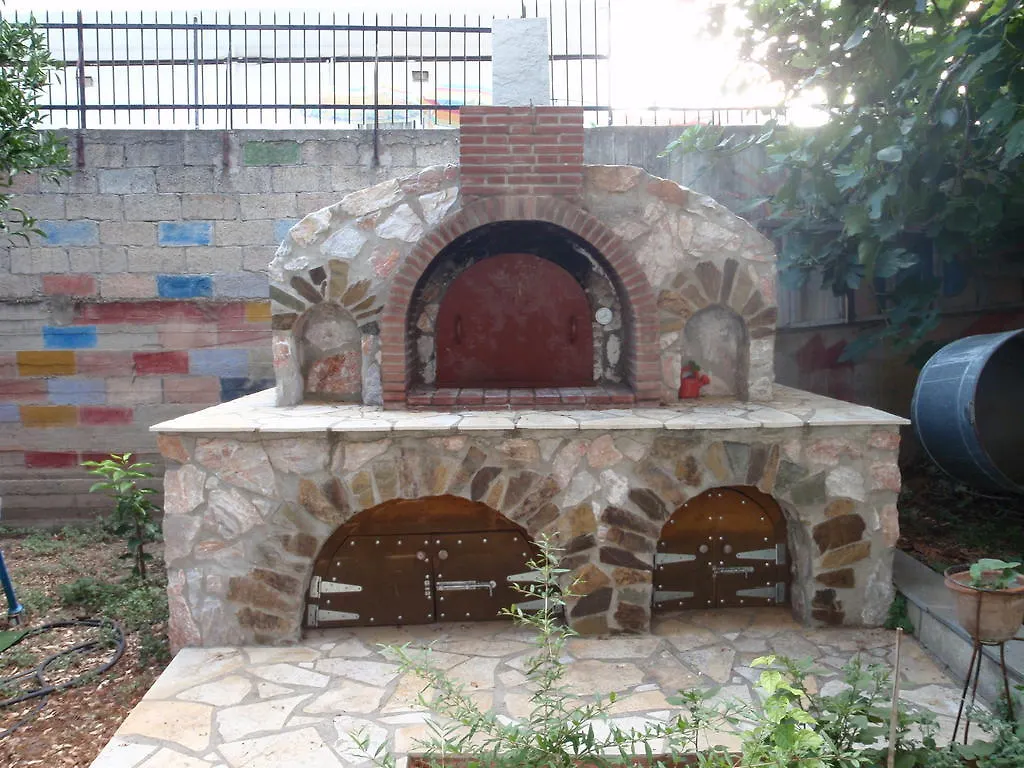 Studios Oasis Apartment Neos Marmaras