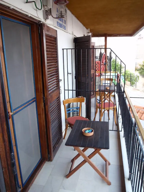 Studios Oasis Apartment Neos Marmaras Greece