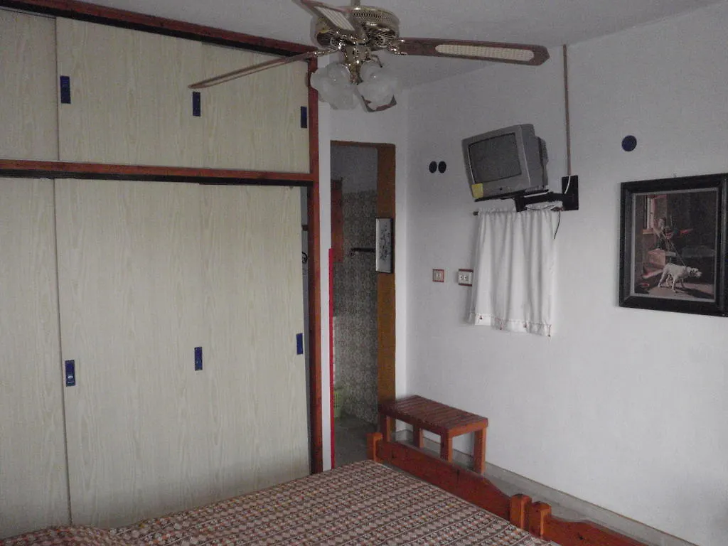 Studios Oasis Apartment Neos Marmaras Greece