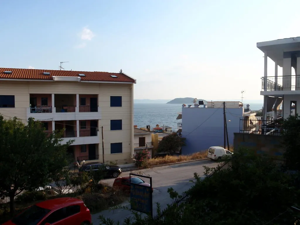 Studios Oasis Apartment Neos Marmaras